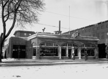 Chevrolet Garage And Gas Station