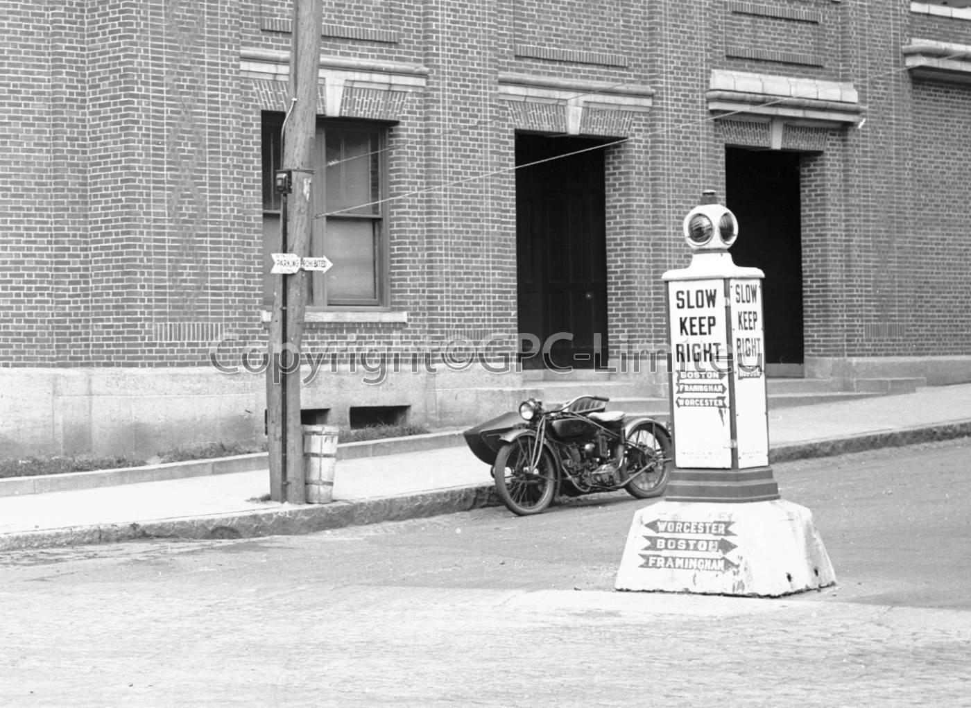 Indian 1916 Motorcycle - Retro Photos