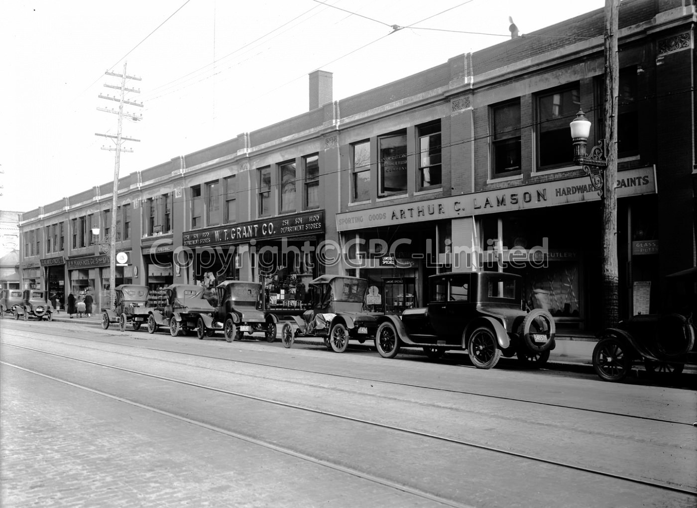 Street Scene Hudson Mass 1916 - Retro Photos