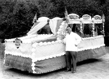 Reardons Market Float