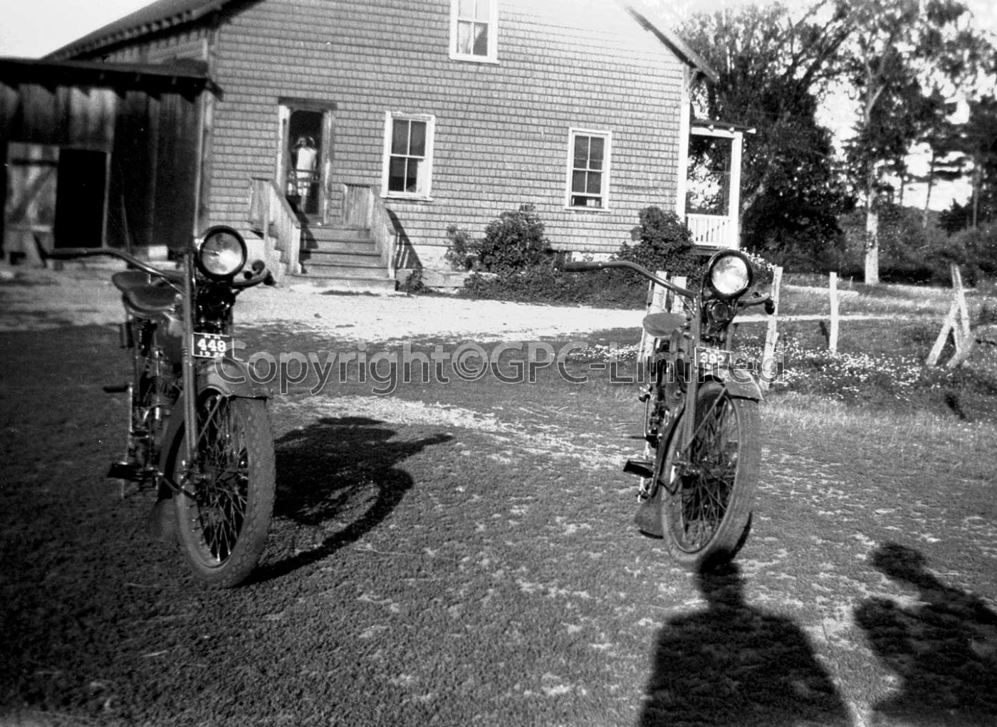 NH 1926  - Retro Photos