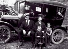 Family ride circa 1915