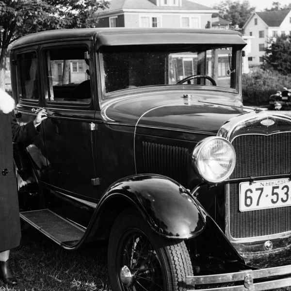 Cloche Hat and Model A